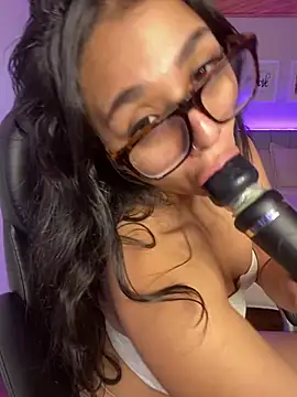 Violetta pinkk1 online show from February 20, 6:26 am