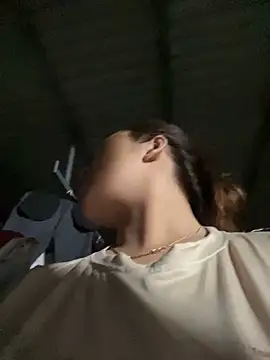 Puka2001 online show from March 18, 5:51 pm