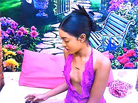 IndianPretty14u2Luv online show from April 18, 7:58 pm