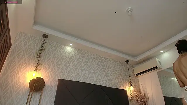 cristina aznar1 online show from April 20, 6:55 pm