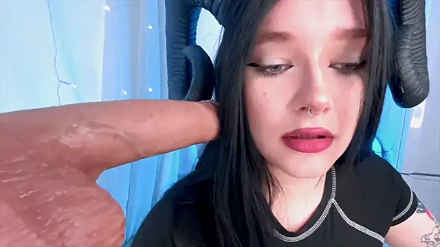 Morrigan Palmerr online show from April 13, 5:42 am