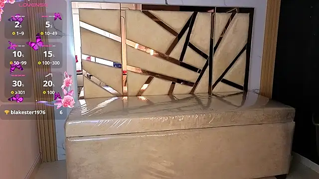 Skaller james a online show from March 3, 7:42 pm