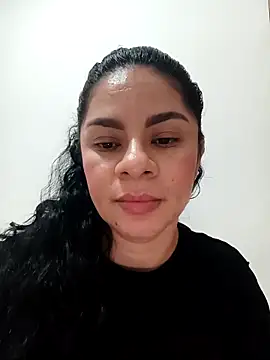 luna pinky online show from March 13, 6:42 pm