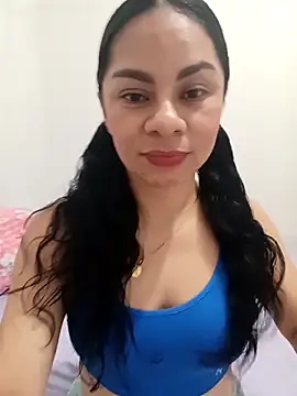 luna pinky online show from February 3, 6:45 pm