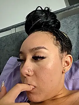 alaia princess online show from March 22, 11:55 pm