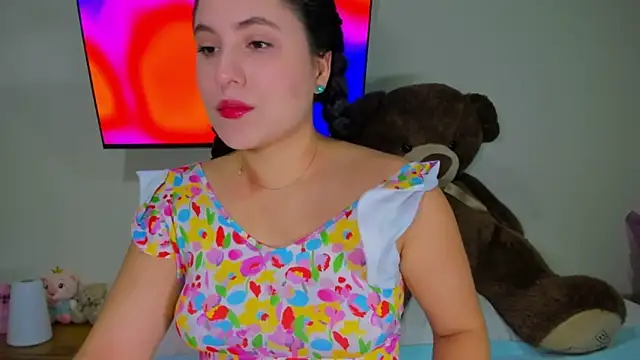 Alessandra 01 online show from June 20, 9:13 am