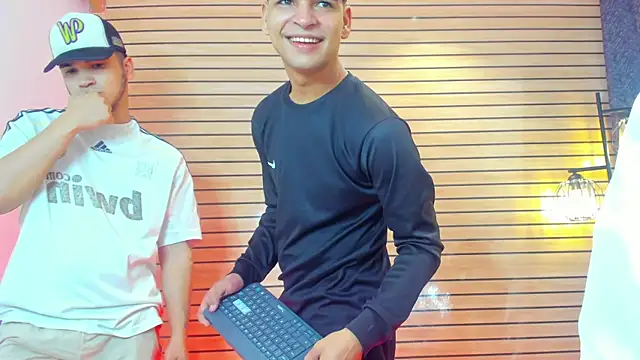 TheBatMansion online show from April 9, 6:16 am