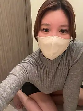  3 mNm 3  online show from February 28, 11:37 pm