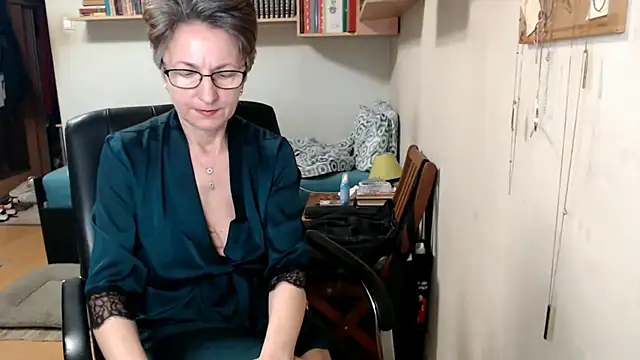 katemodel online show from September 21, 7:29 am