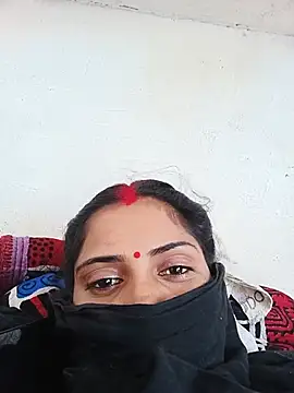 Poojaxx56 online show from July 16, 7:13 am