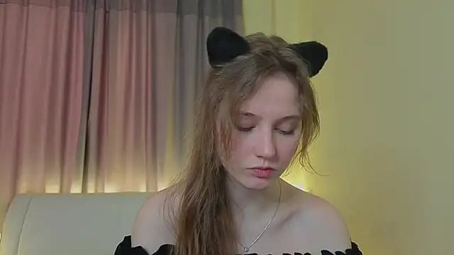 DorrisVickroy online show from February 7, 11:25 am