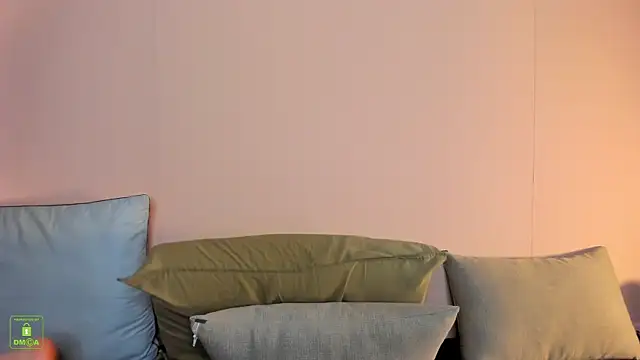 savanah wild online show from July 6, 4:42 pm