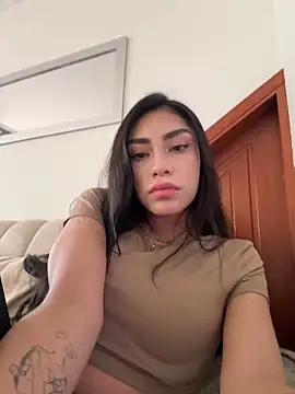 Bonny Eva online show from February 18, 8:30 pm