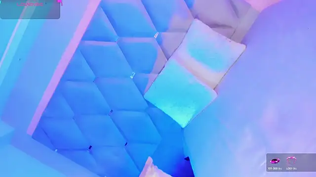 EmmaSweet23 online show from March 27, 8:31 pm