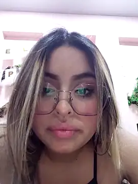 AngellVisen online show from March 3, 7:42 pm