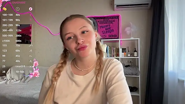 VibeVi online show from April 15, 1:33 pm