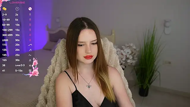 Milana Moons online show from July 27, 12:13 pm