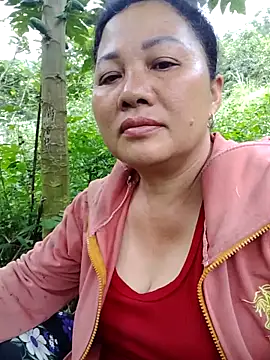 Cold-girlr12 online show from May 8, 7:55 am