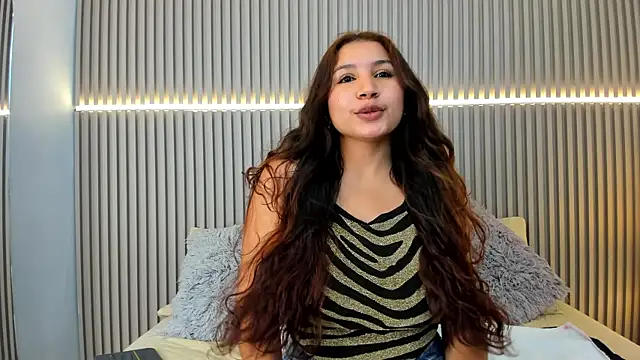Victoria Rosee online show from July 8, 2:41 pm