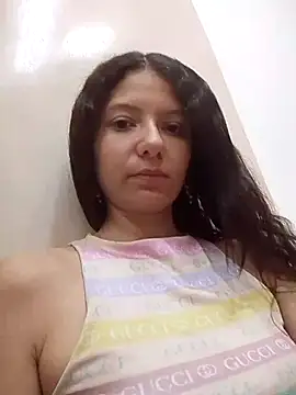 sofy bonnet online show from February 15, 3:33 pm