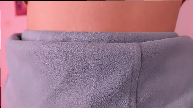 dakotacollins  online show from June 25, 5:12 am