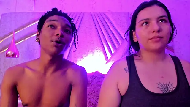 dafne and erick  online show from July 9, 4:37 am