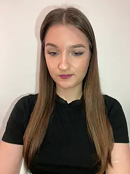 Green eyes lady online show from February 19, 1:43 pm