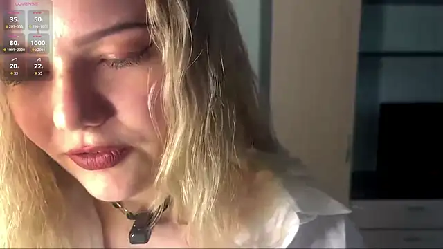 Velmiora online show from April 1, 3:42 pm