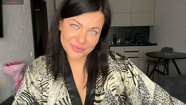 Eyesliketheocean online show from April 15, 4:24 am