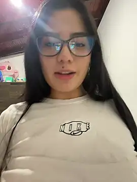 eliza pink24 online show from June 21, 11:42 pm