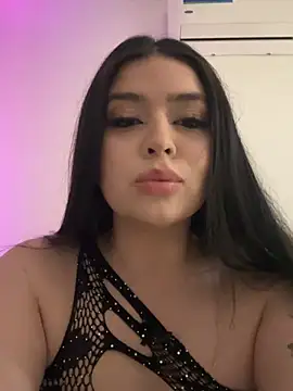 lolaaculaa online show from June 26, 10:33 pm