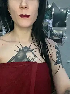 Carolina G0lden online show from March 5, 9:10 pm