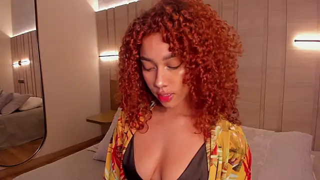 Sienna brunette online show from April 19, 1:11 pm