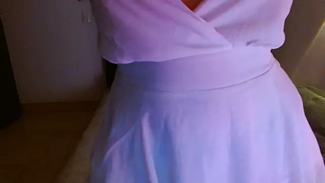 sensualstryp online show from March 15, 12:56 am