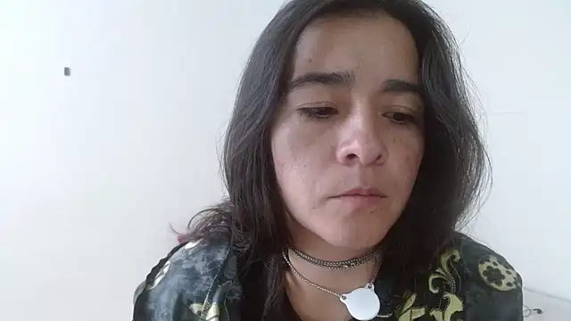 sensualstryp online show from June 6, 9:43 pm