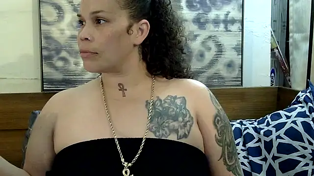 harleycakess online show from February 17, 5:51 am