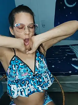 Perla and Maikol online show from February 18, 3:49 am