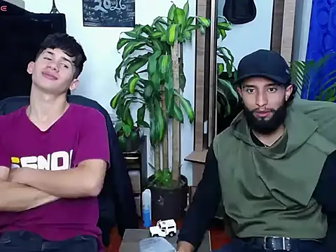  noahdiaz online show from February 25, 4:33 am