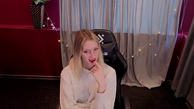 Akiro Kim7 online show from February 2, 2:32 am