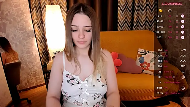 cherrykississ online show from April 7, 2:35 am