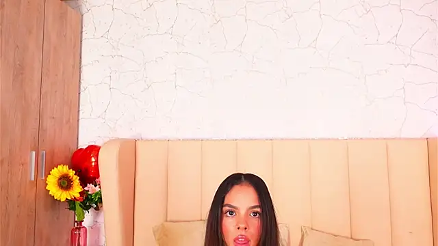 BambiRoses online show from February 22, 5:08 am