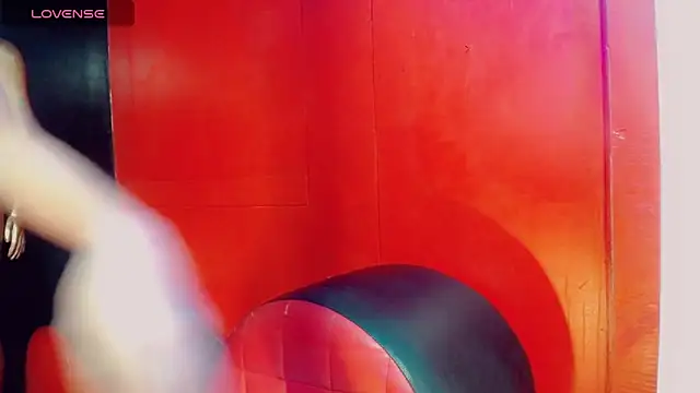 Sasha calle online show from February 4, 1:03 pm