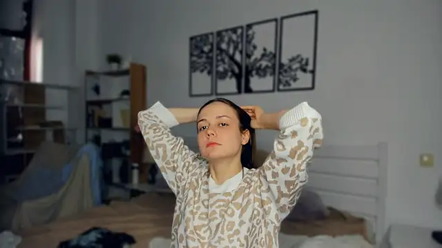 MalvinaTrafford online show from April 6, 4:46 am