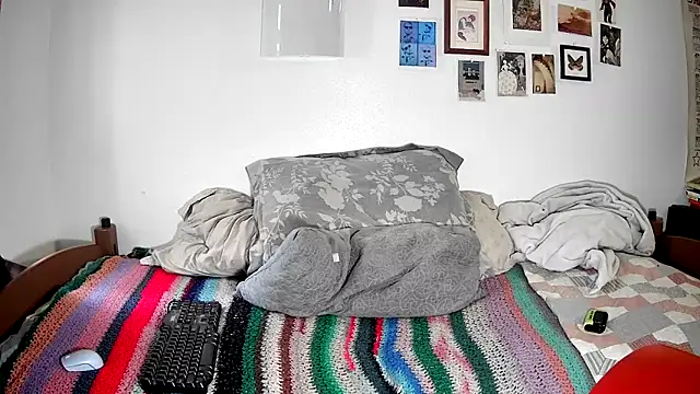 lucielark online show from October 3, 6:46 pm