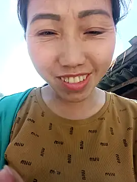 hot-luna- online show from February 21, 6:36 am