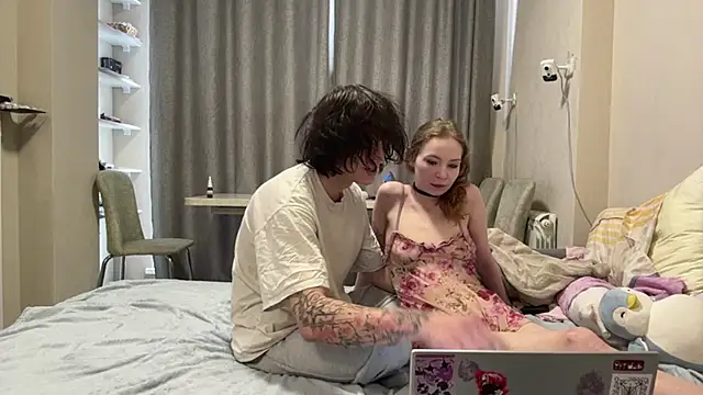 ZettaSewester online show from February 24, 11:20 am