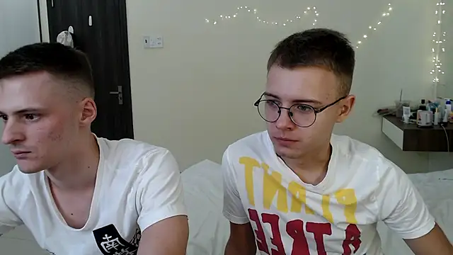 NikiKerryCum online show from June 8, 1:12 pm