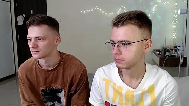 NikiKerryCum online show from July 23, 4:31 am