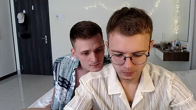 NikiKerryCum online show from May 24, 4:55 am
