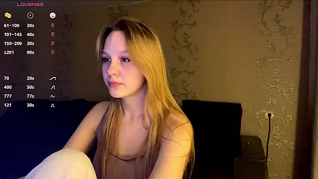 axin burnell online show from July 18, 7:49 pm
